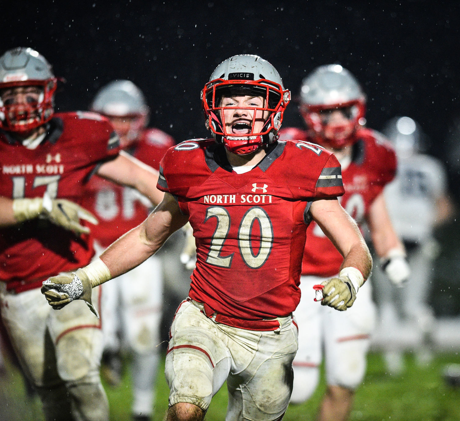110119-qct-spt-ns-xavier-fball-034a.jpg
